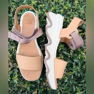 Sorel Women's Tan and Cream Sandals